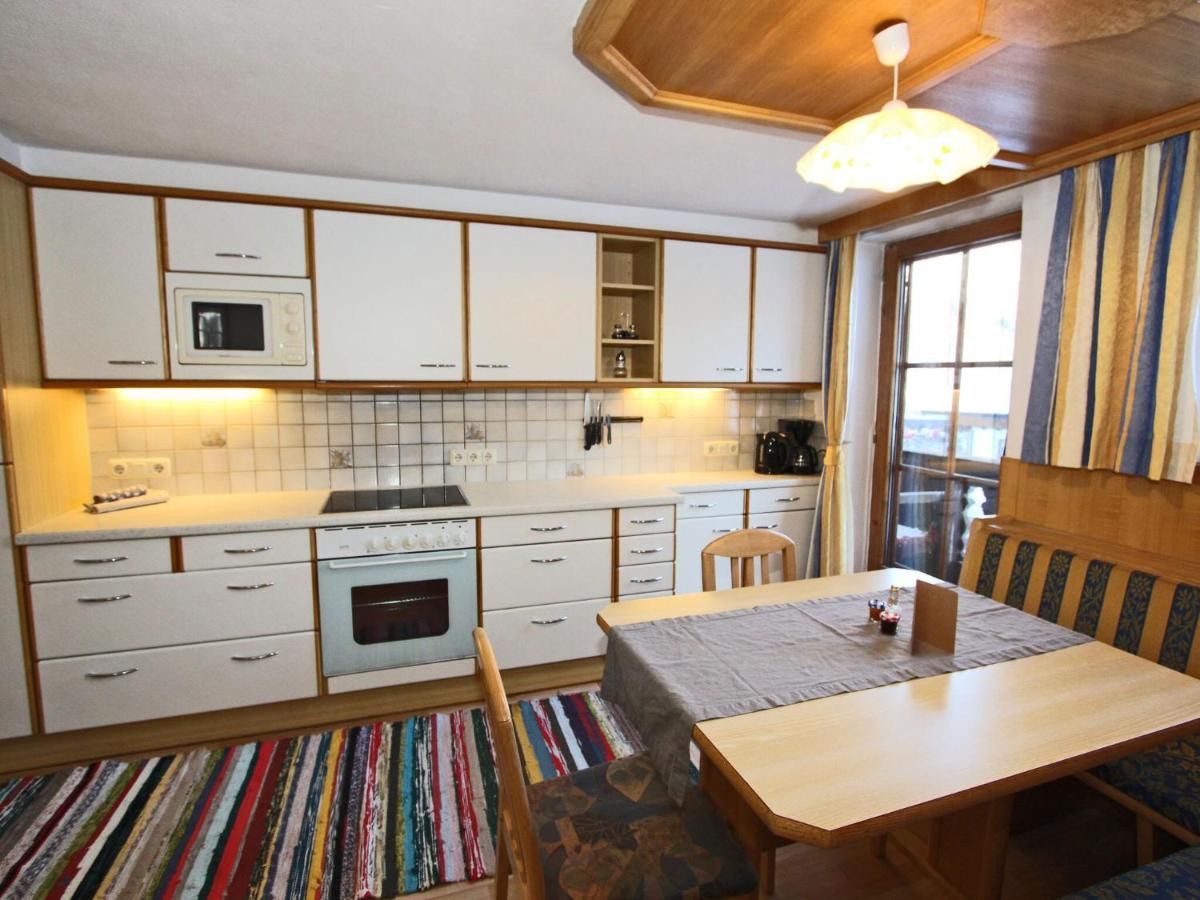 Beautiful Flat In Kaltenbach Near The Ski Area Esterno foto